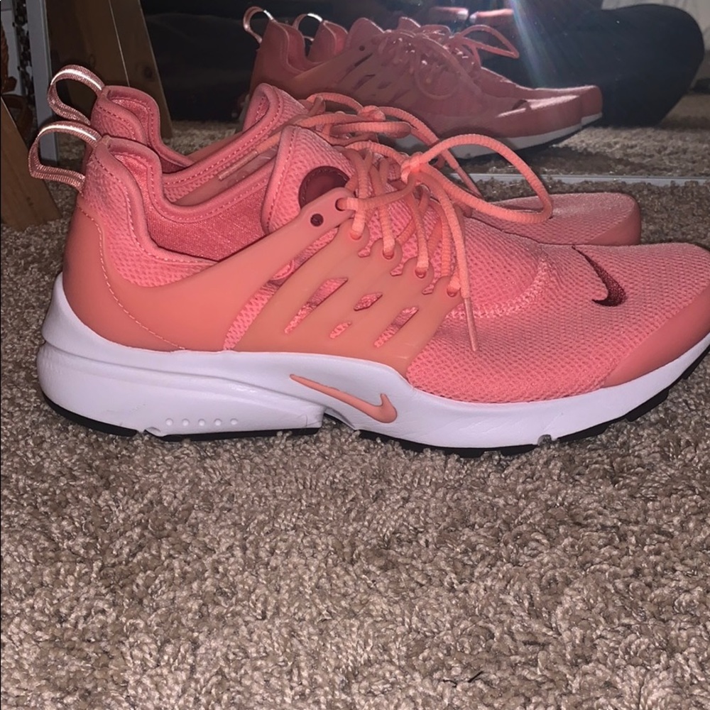 pink nike prestos